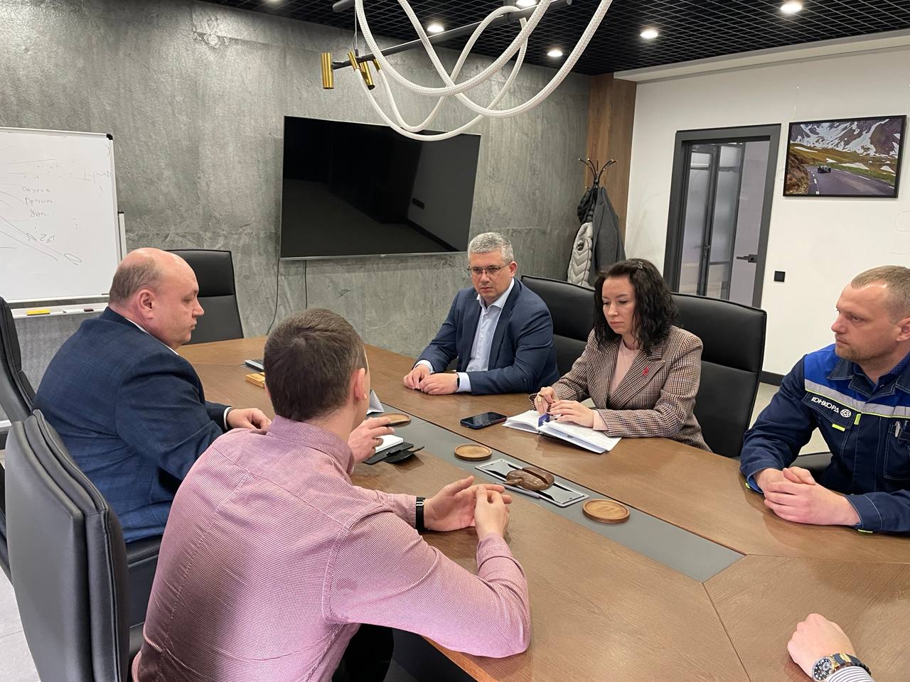 Александр Новиков: Посетил одно из значимых промышленных предприятий Смоленска - кабельный завод «Конкорд»