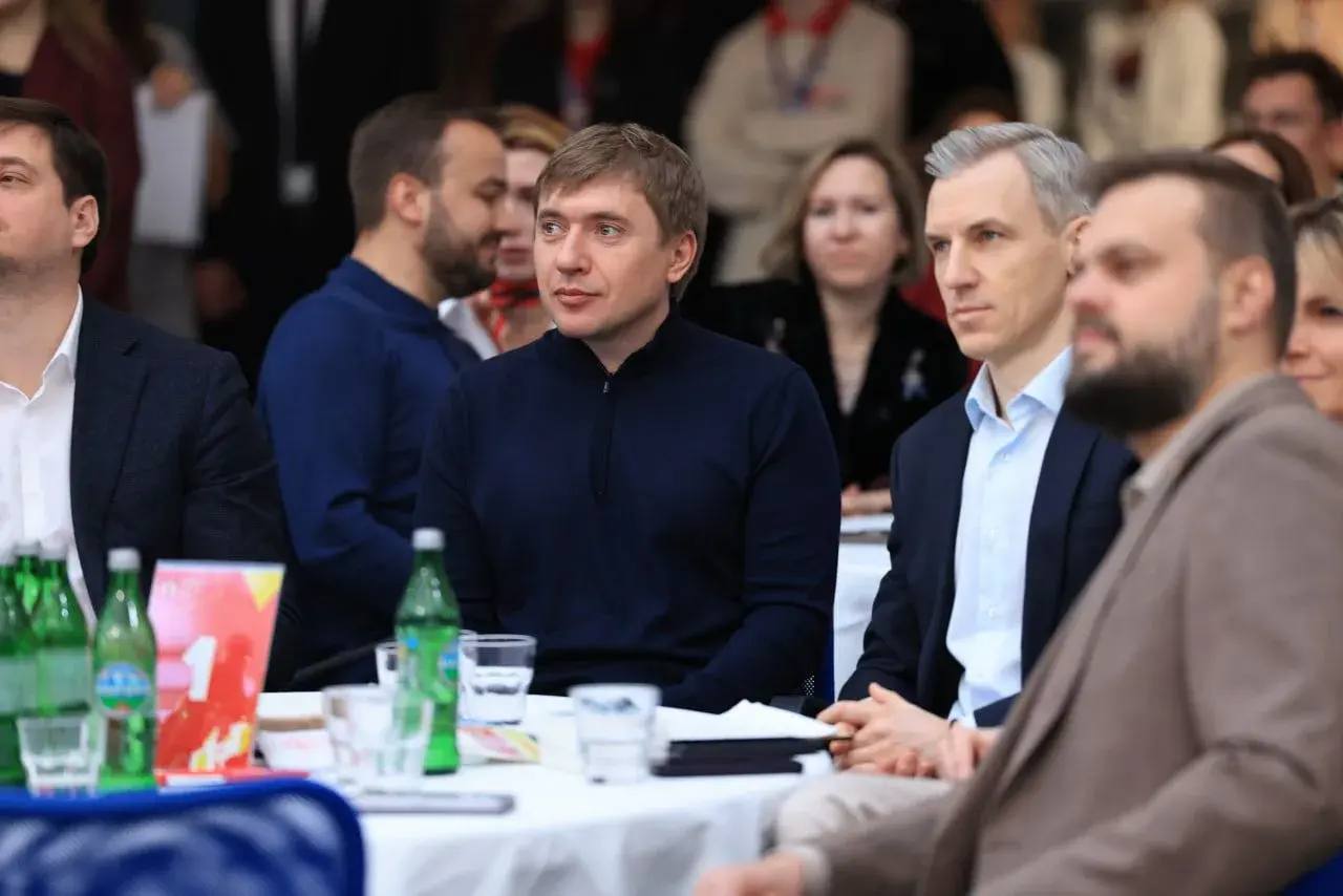 Василий Анохин: Совместно с Росмолодежью запускаем серию мероприятий в рамках Молодежной столицы России Василий Анохин: Совместно с Росмолодежью запускаем серию мероприятий в рамках Молодежной столицы России