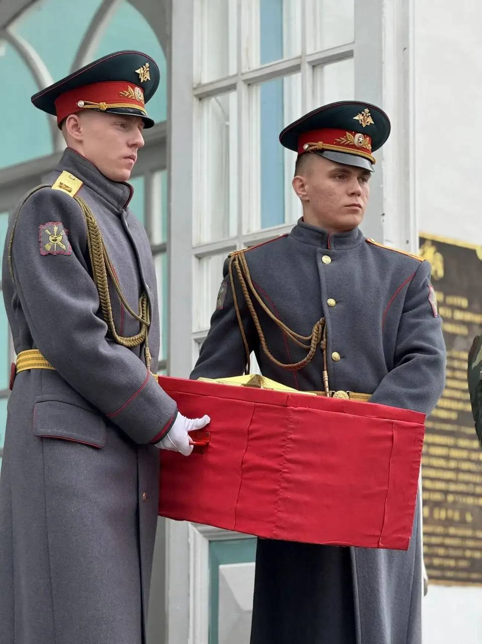 Василий Анохин: Каждую весну поисковики отправляются на места кровопролитных боев Великой Отечественной войны Василий Анохин: Каждую весну поисковики отправляются на места кровопролитных боев Великой Отечественной войны