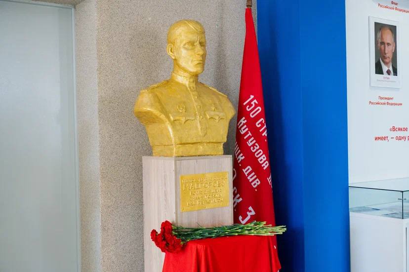 В Смоленске состоялась встреча руководителя СУ СК России по Смоленской области Анатолия Юрьевича Уханова и начальника Главного Штаба Всероссийского детско-юношеского военно-патриотического общественного движения «ЮНАРМИЯ»... В Смоленске состоялась встреча руководителя СУ СК России по Смоленской области Анатолия Юрьевича Уханова и начальника Главного Штаба Всероссийского детско-юношеского военно-патриотического общественного движения «ЮНАРМИЯ»...