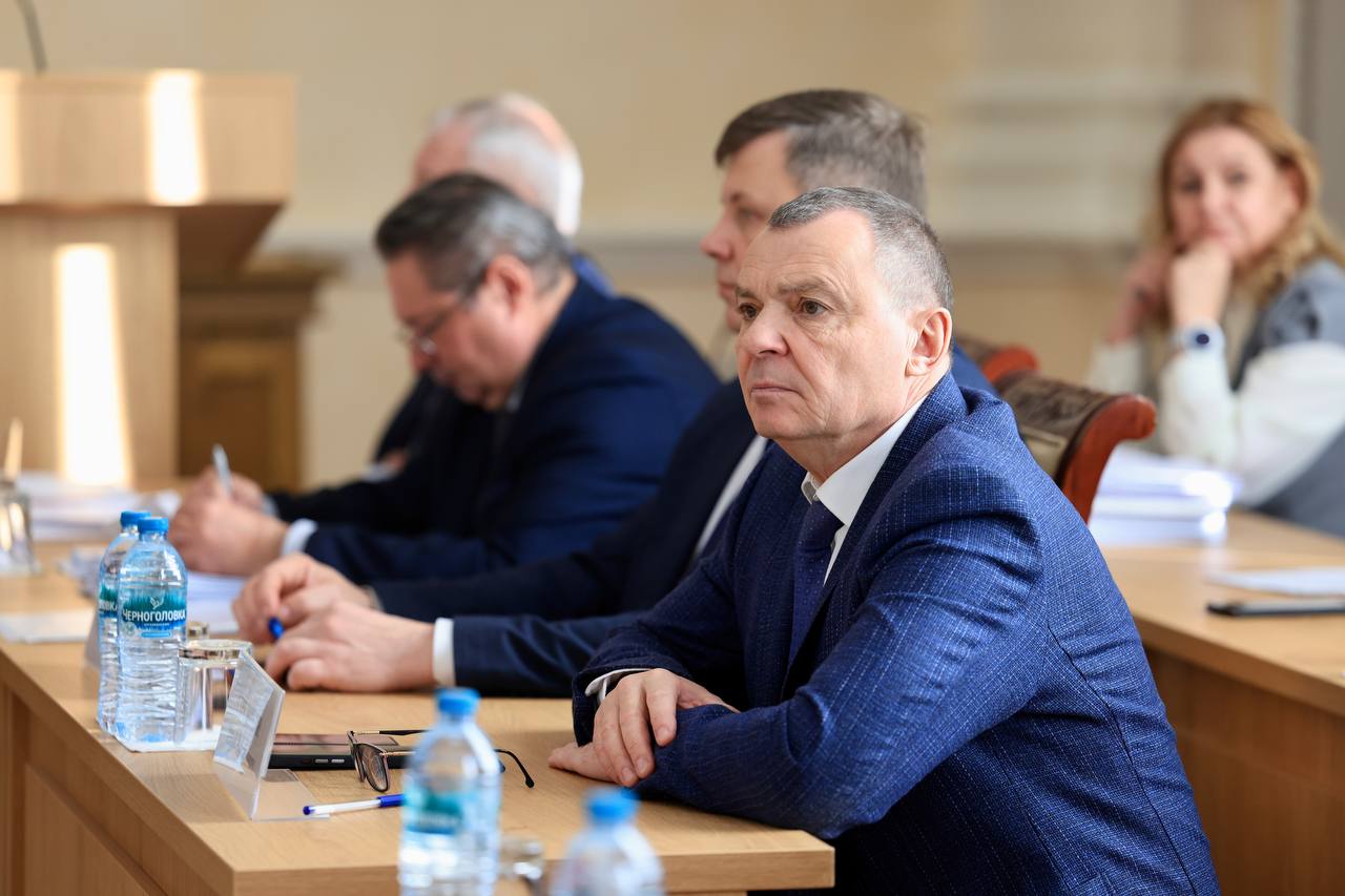 Василий Анохин: Забота о жителях, их здоровье и благополучии, поддержка защитников и их семей, развитие экономики – ключевые национальные цели, обозначенные Президентом Российской Федерации Владимиром Владимировичем Путиным Василий Анохин: Забота о жителях, их здоровье и благополучии, поддержка защитников и их семей, развитие экономики – ключевые национальные цели, обозначенные Президентом Российской Федерации Владимиром Владимировичем Путиным