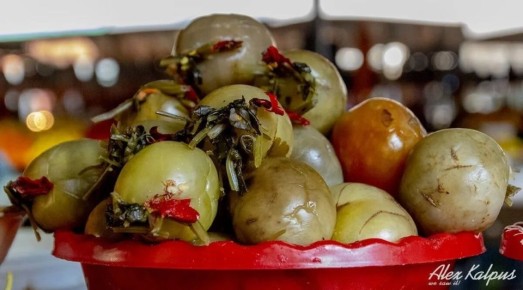 Как приготовить фаршированные зеленые помидоры по-грузински: секреты и традиции