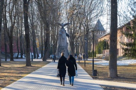 ��������� �������: � �������, 4 ������, ������ �� ���� ������������ ����������� - ������ � �������, ������� �������� ��� ����������� � ��������� ������