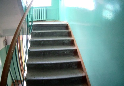 Смоленские подъезды приводят в порядок