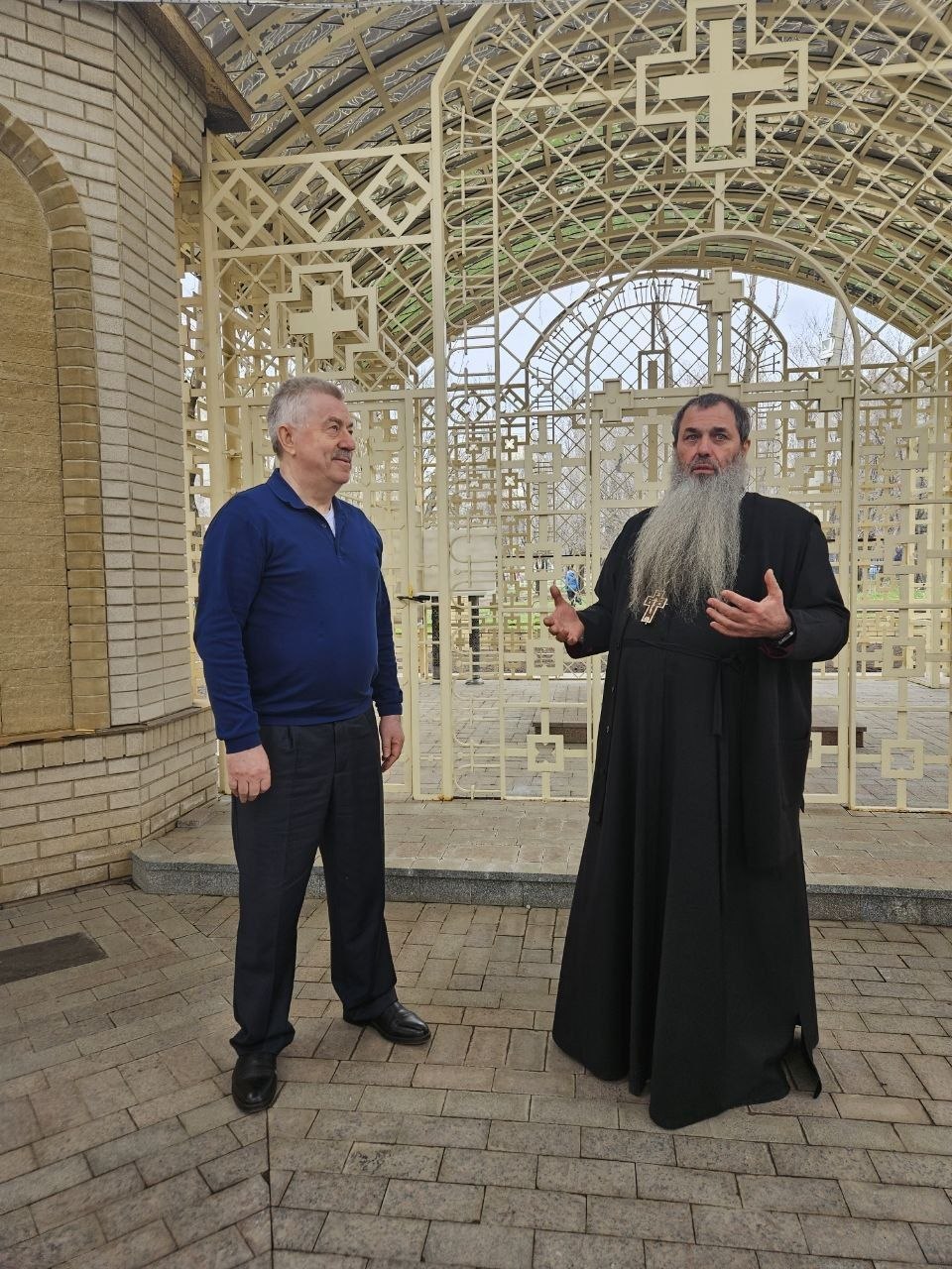 Виктор Водолацкий: Посетил один из красивейших храмов на территории Луганской Народной Республики — Луганский храм Святой блаженной Ксении Петербургской Виктор Водолацкий: Посетил один из красивейших храмов на территории Луганской Народной Республики — Луганский храм Святой блаженной Ксении Петербургской