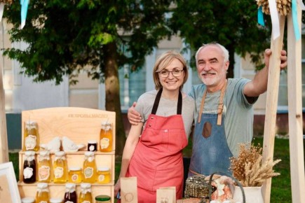 Василий Анохин: Смоленские предприниматели активно развивают свой бизнес и делают наш регион известным благодаря созданию уникальных сувениров и продуктов