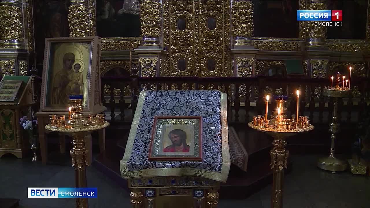 Великий понедельник встречают православные смоляне