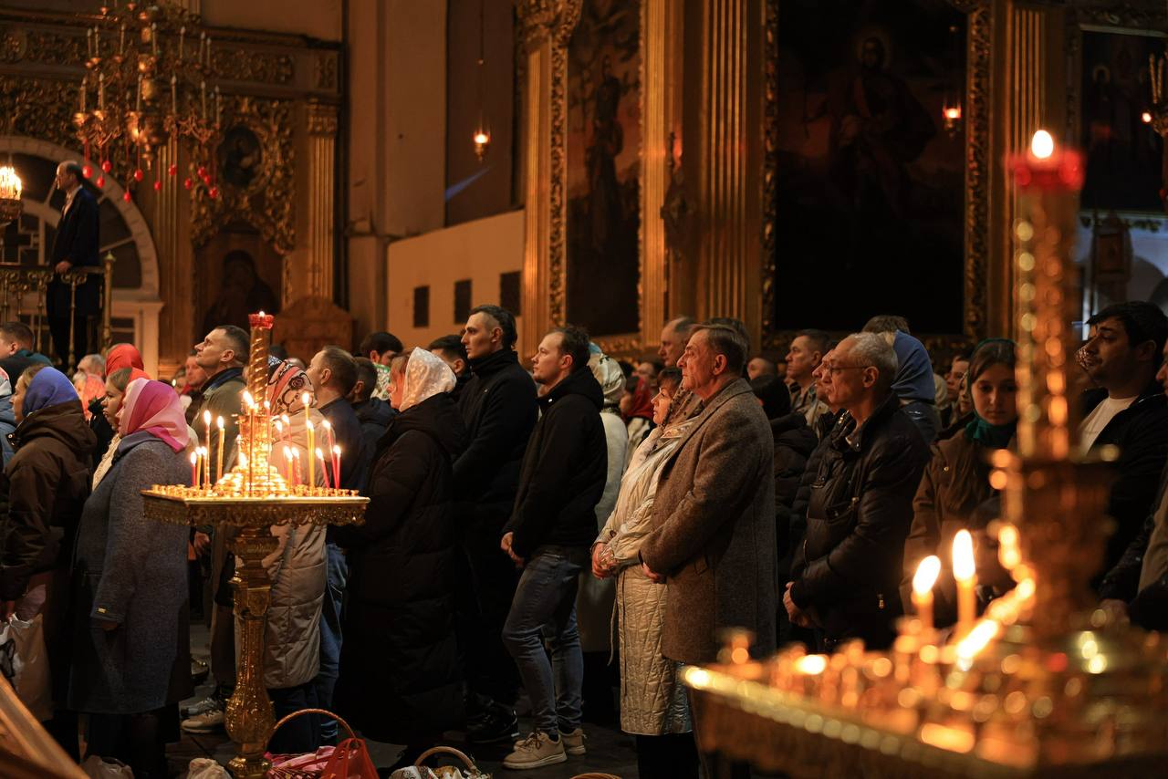 Василий Анохин: В храмах Смоленской области сегодня проходят Пасхальные богослужения Василий Анохин: В храмах Смоленской области сегодня проходят Пасхальные богослужения