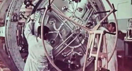 Василий Анохин: Дорогие смоляне! От всей души поздравляю вас с Днем космонавтики!