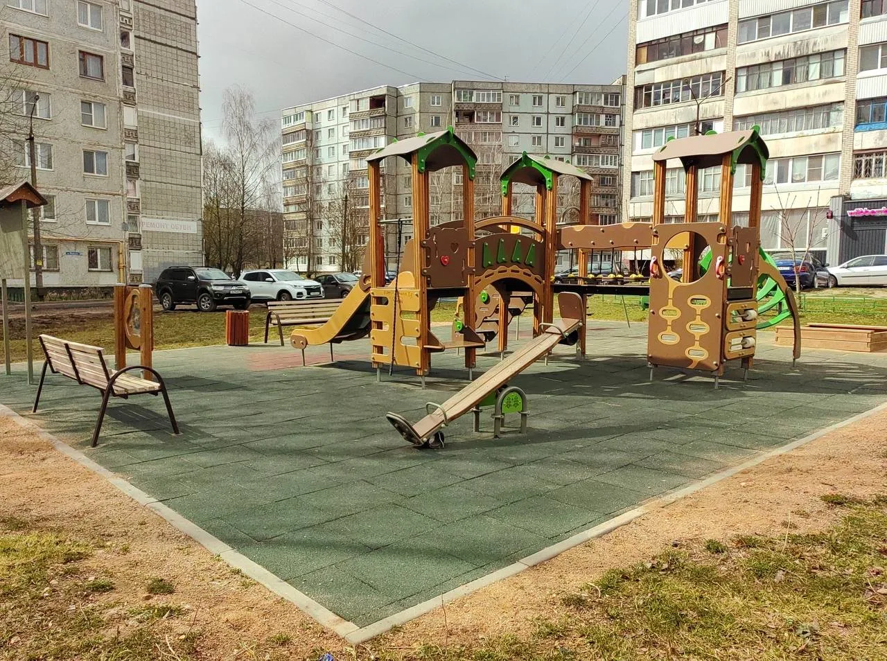 В Смоленске появятся ещё 10 детских площадок