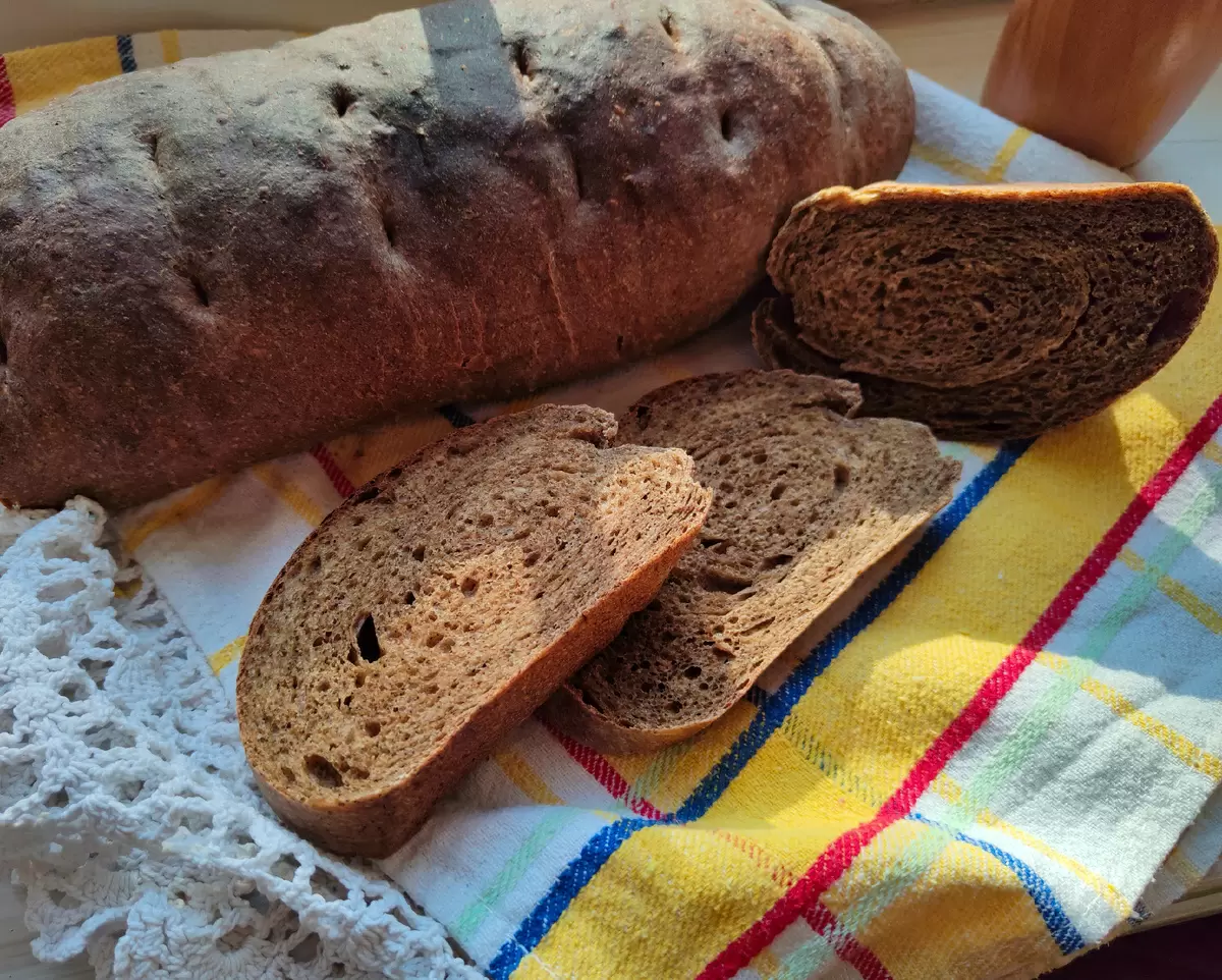 Хлеб с ярким ароматом на солоде и сыворотке на каждый день