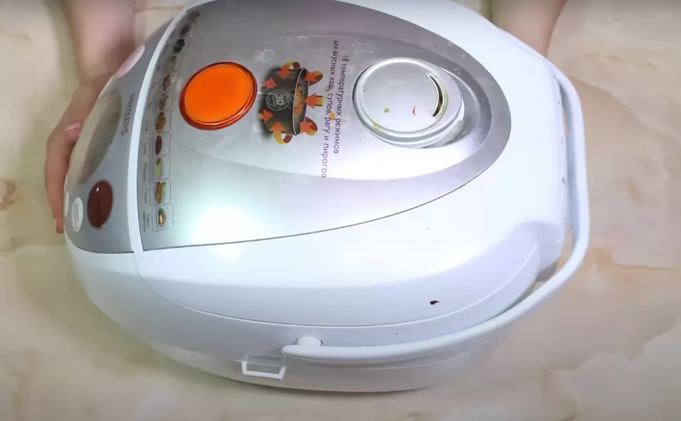 Невероятный лайфхак для блестящей мультиварки: как вернуть ей первозданный вид