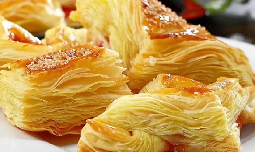 Легкость и хруст: Как быстро приготовить слоёное тесто без лишних хлопот
