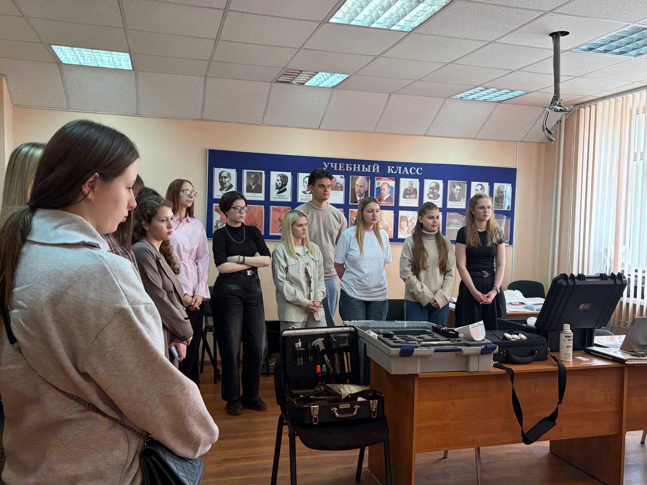 Офицеры следственного управления Следственного комитета России по Смоленской области провели профориентационное мероприятие для студентов Смоленского государственного университета Офицеры следственного управления Следственного комитета России по Смоленской области провели профориентационное мероприятие для студентов Смоленского государственного университета