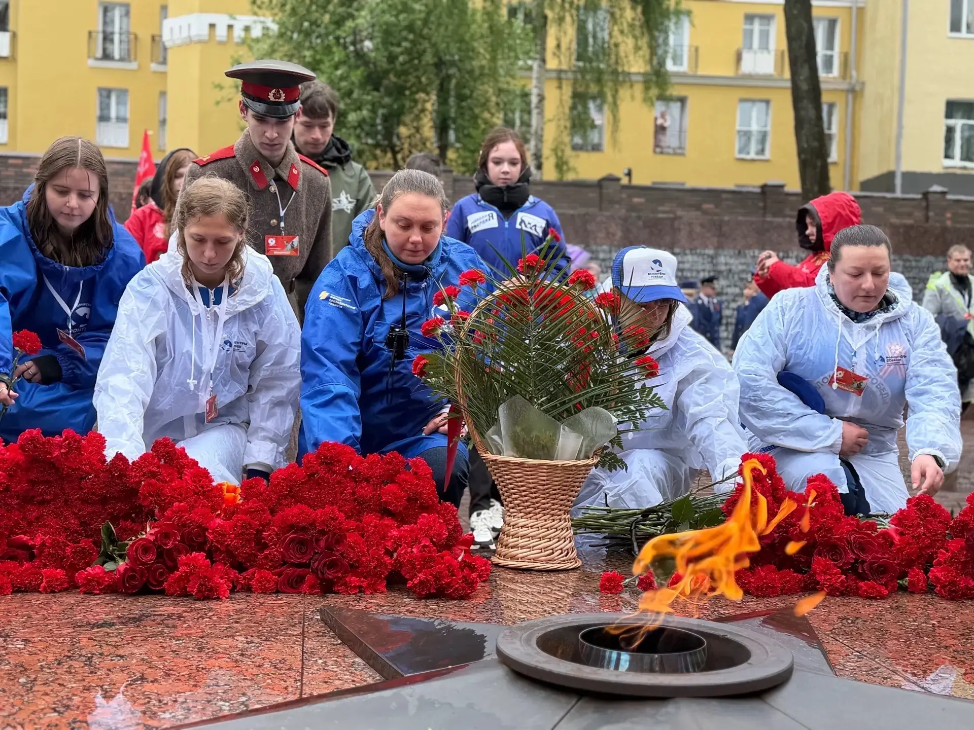 Губернатор поблагодарил смоленских волонтёров за подготовку ко Дню Победы Губернатор поблагодарил смоленских волонтёров за подготовку ко Дню Победы
