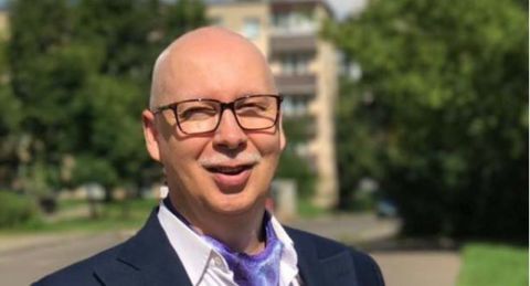 Александр Зимовский: С 22.00 мск 16 мая до 7.00 мск 17 мая дежурными средствами ПВО перехвачены и уничтожены 556 украинских беспилотных летательных аппаратов самолетного типа над территориями Белгородской, Калужской...