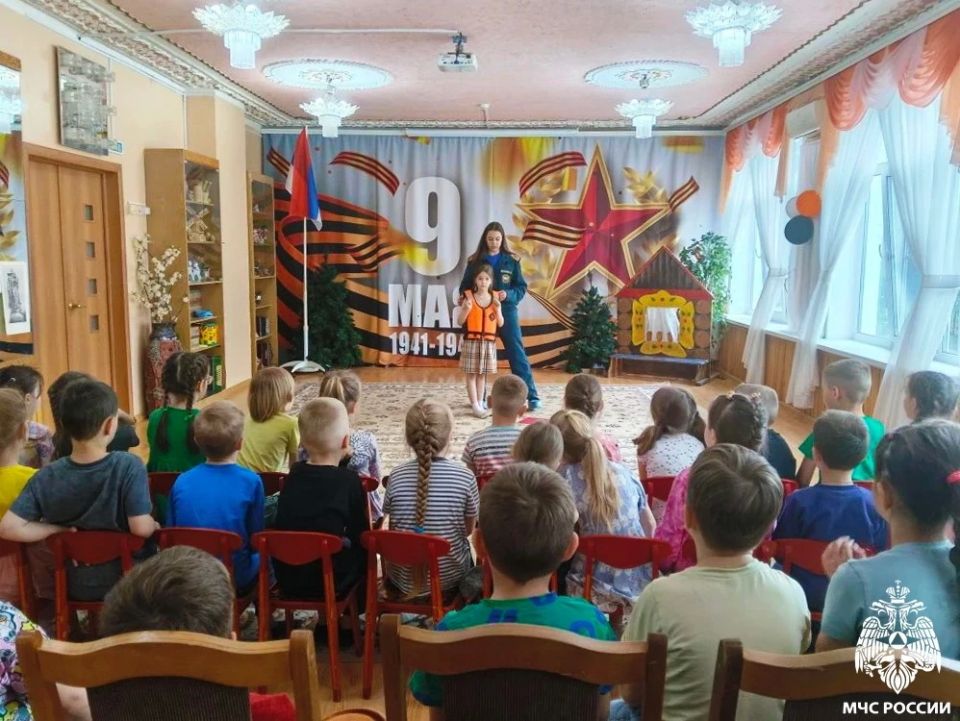 Запоминаем главное правило вместе Запоминаем главное правило вместе