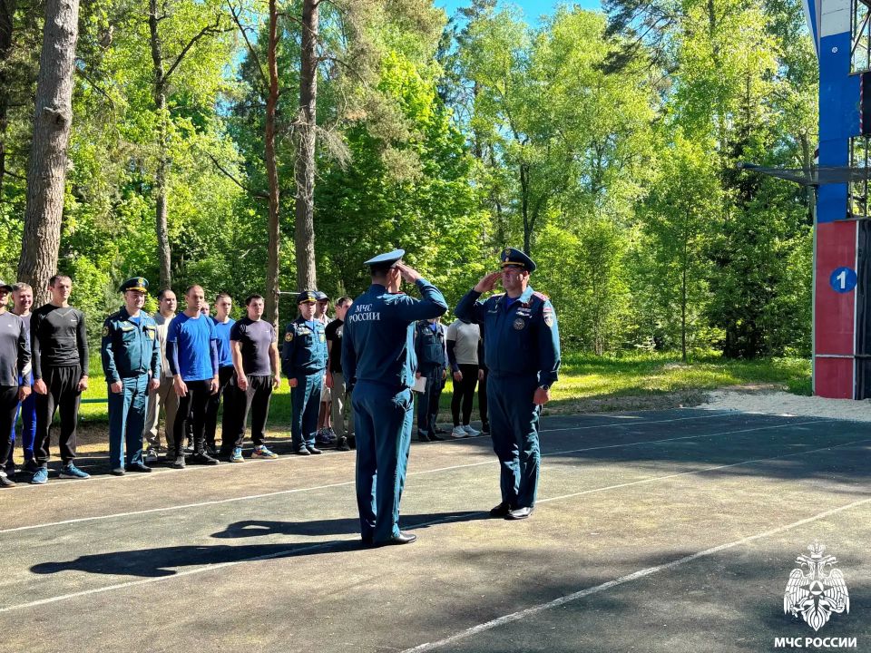 В Смоленске прошли соревнования по пожарно-спасательному спорту В Смоленске прошли соревнования по пожарно-спасательному спорту