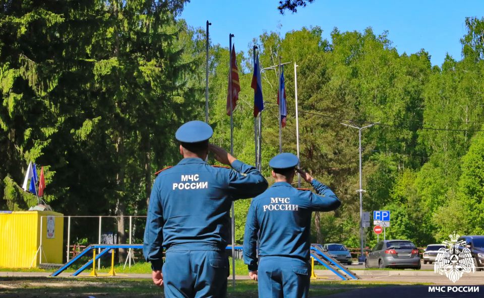 В Смоленске прошли соревнования по пожарно-спасательному спорту В Смоленске прошли соревнования по пожарно-спасательному спорту