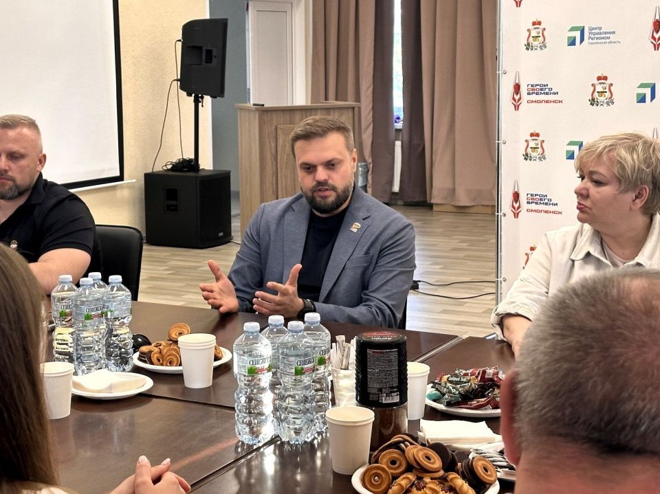 Артём Туров: Встретился с участниками регионального проекта "Герои СВОего времени Артём Туров: Встретился с участниками регионального проекта "Герои СВОего времени