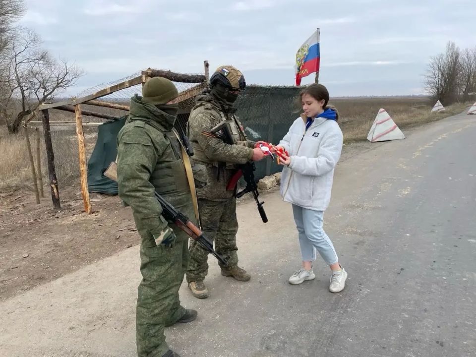 Василий Анохин: С первых дней специальной военной операции Смоленская область поддерживает наших бойцов и жителей приграничных пострадавших территорий Василий Анохин: С первых дней специальной военной операции Смоленская область поддерживает наших бойцов и жителей приграничных пострадавших территорий