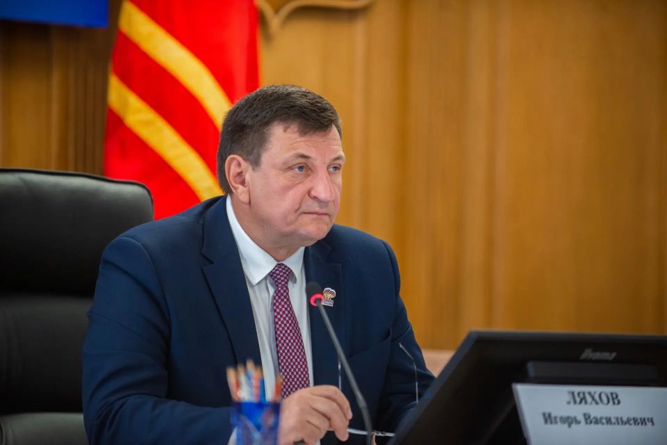 Василий Анохин: На 27-м заседании Смоленской областной Думы единогласно поддержан законопроект о регулировании розничной продажи алкогольной продукции на территории региона Василий Анохин: На 27-м заседании Смоленской областной Думы единогласно поддержан законопроект о регулировании розничной продажи алкогольной продукции на территории региона