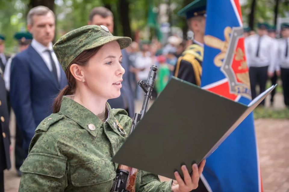 Василий Анохин: Сегодня в России отмечают День пограничника Василий Анохин: Сегодня в России отмечают День пограничника