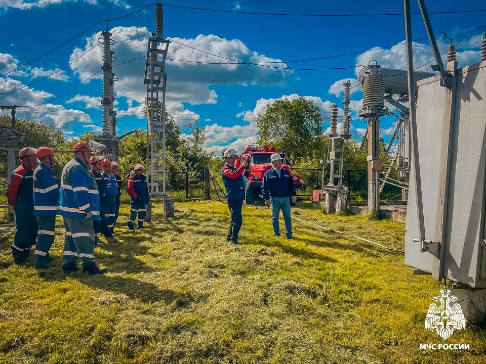 Пожарные и энергетики предотвратили условный блэкаут Пожарные и энергетики предотвратили условный блэкаут