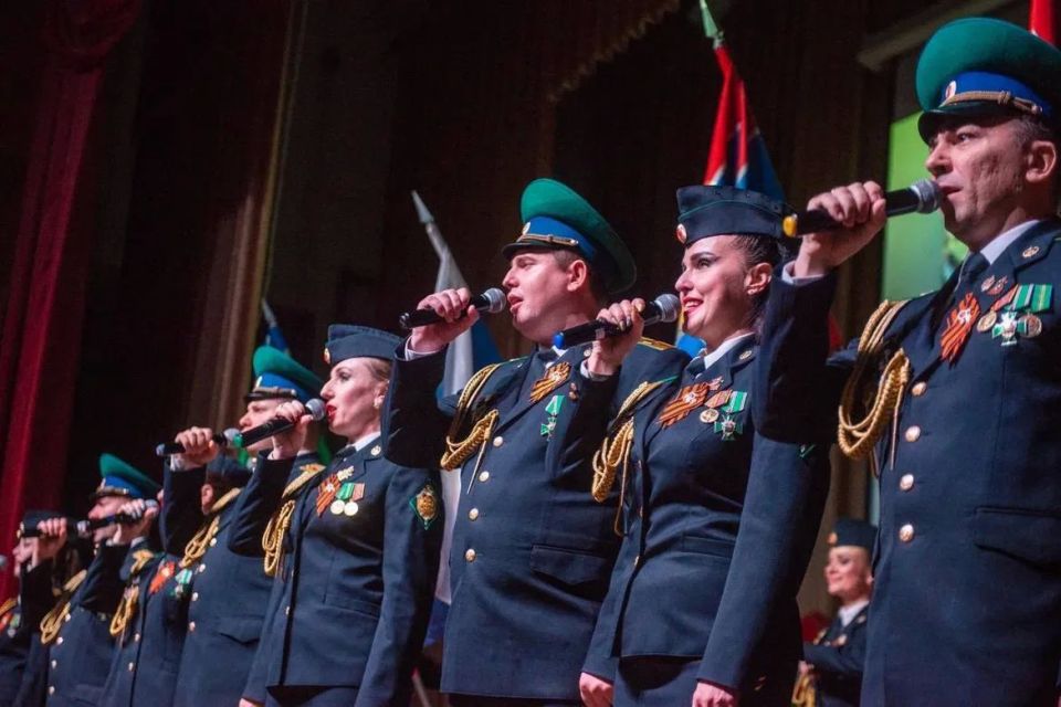 Василий Анохин: Сегодня в России отмечают День пограничника Василий Анохин: Сегодня в России отмечают День пограничника