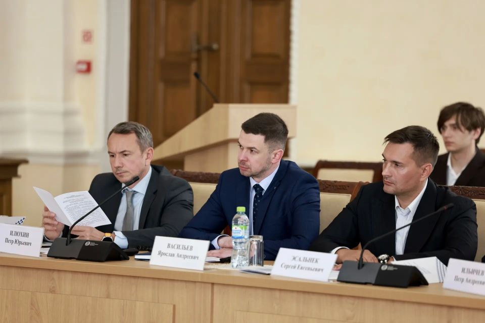 Василий Анохин: Промышленность – одна из крупнейших отраслей экономики региона Василий Анохин: Промышленность – одна из крупнейших отраслей экономики региона