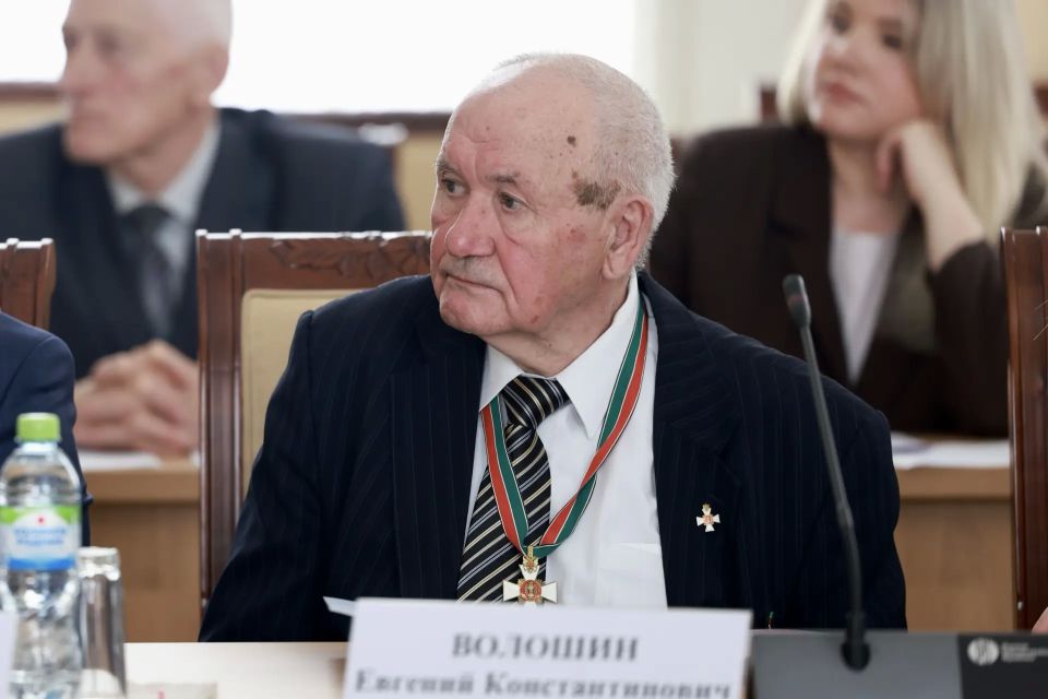 Василий Анохин: Промышленность – одна из крупнейших отраслей экономики региона Василий Анохин: Промышленность – одна из крупнейших отраслей экономики региона