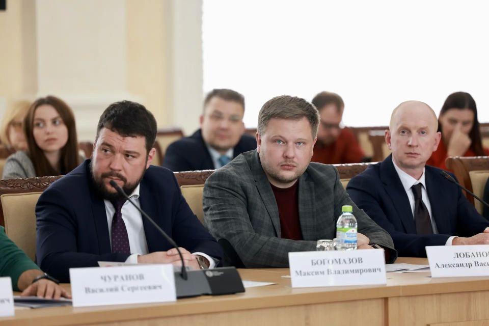 Василий Анохин: Промышленность – одна из крупнейших отраслей экономики региона Василий Анохин: Промышленность – одна из крупнейших отраслей экономики региона