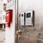 У смолянки выманили деньги под предлогом замены домофона