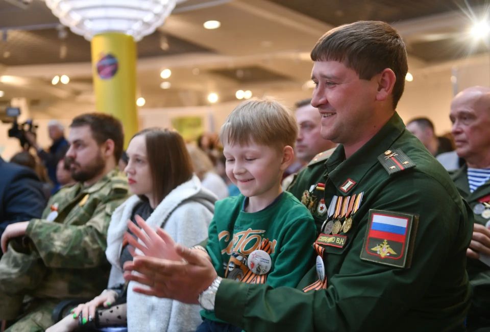 Василий Анохин: В первый день лета мы отмечаем праздник, наполненный детскими улыбками, – Международный день защиты детей Василий Анохин: В первый день лета мы отмечаем праздник, наполненный детскими улыбками, – Международный день защиты детей
