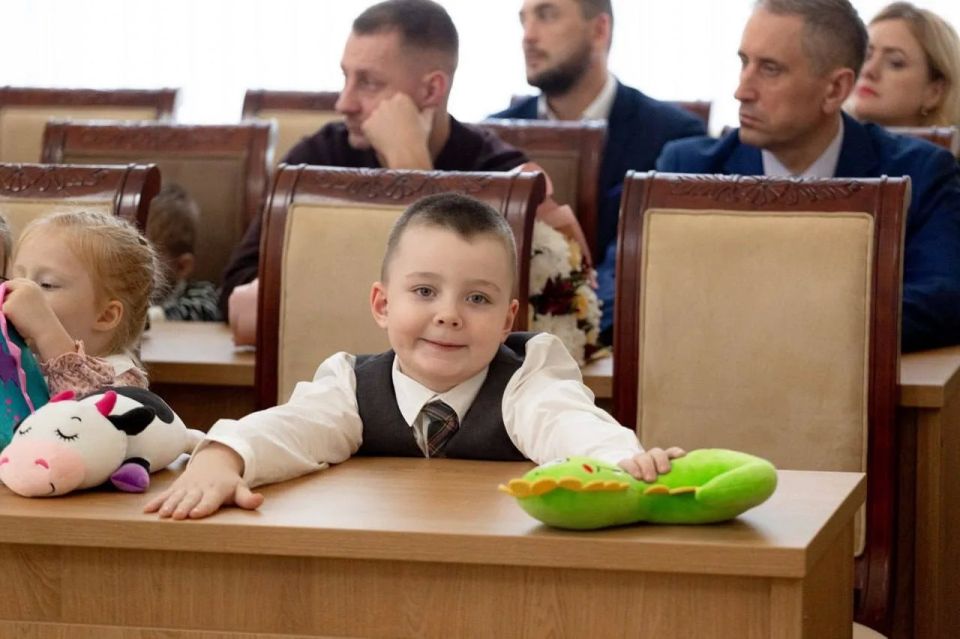 Василий Анохин: В первый день лета мы отмечаем праздник, наполненный детскими улыбками, – Международный день защиты детей Василий Анохин: В первый день лета мы отмечаем праздник, наполненный детскими улыбками, – Международный день защиты детей