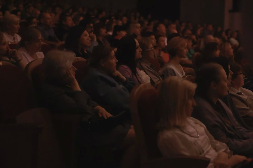 Василий Анохин: На сцене Смоленского драматического театра имени А.С. Грибоедова выступил камерный ансамбль "Солисты Москвы" под управлением Юрия Башмета – одного из выдающихся музыкантов современности, народного артиста... Василий Анохин: На сцене Смоленского драматического театра имени А.С. Грибоедова выступил камерный ансамбль "Солисты Москвы" под управлением Юрия Башмета – одного из выдающихся музыкантов современности, народного артиста...