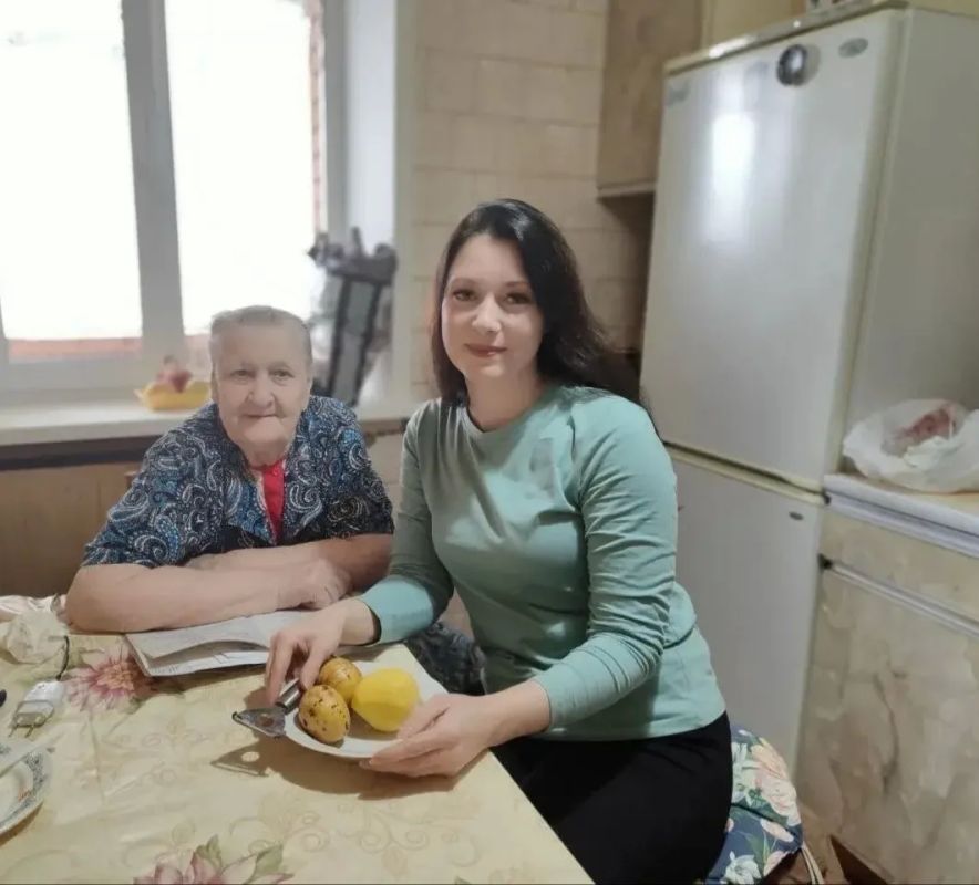 Василий Анохин: 8 июня – День социального работника Василий Анохин: 8 июня – День социального работника