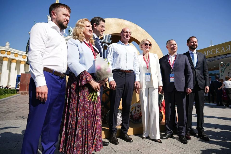 Дмитрий Чернышенко: Регионы и компании представили на VI Международном форуме «Путешествуй!» свои лучшие турпродукты Дмитрий Чернышенко: Регионы и компании представили на VI Международном форуме «Путешествуй!» свои лучшие турпродукты