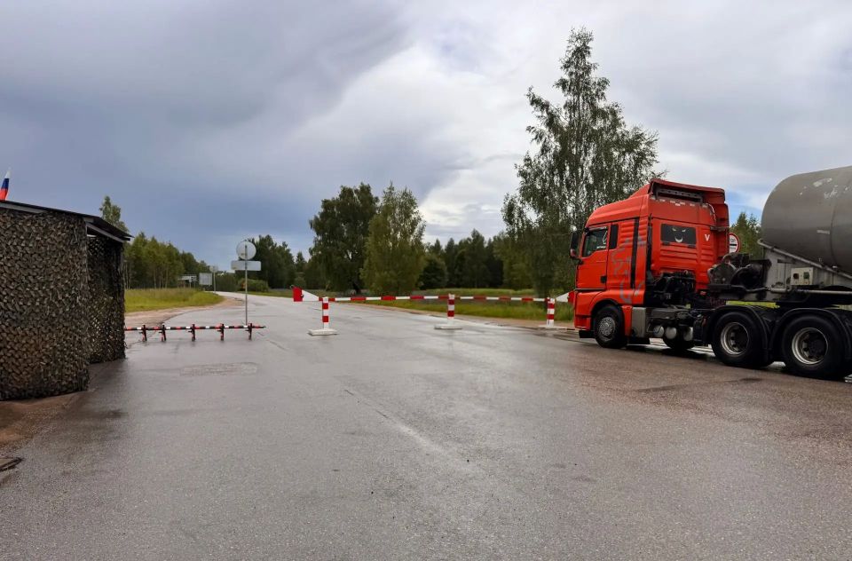 Для работы таможенных органов в рамках СПОТ идет разработка типовой модели СКП: руководитель ФТС России находится в Смоленской области Для работы таможенных органов в рамках СПОТ идет разработка типовой модели СКП: руководитель ФТС России находится в Смоленской области