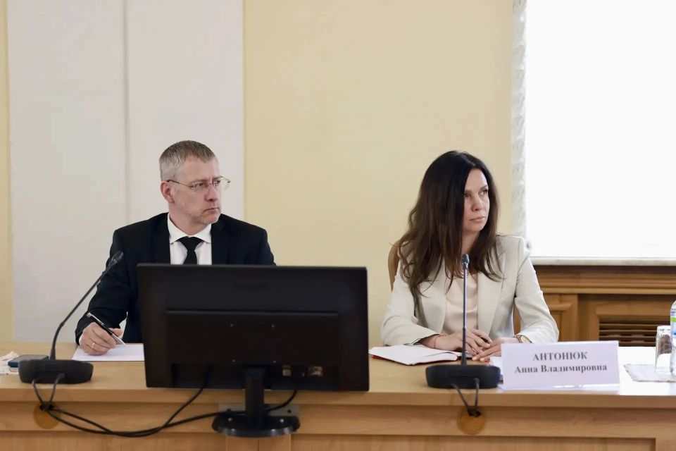 Инвестиции в Смоленскую область по результатам ПМЭФ составили 13 миллиардов рублей Инвестиции в Смоленскую область по результатам ПМЭФ составили 13 миллиардов рублей
