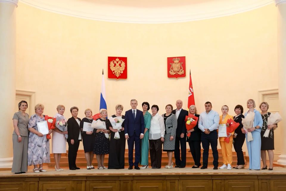 Василий Анохин: Люди благородной, важной и ответственной профессии – медицинские работники ежедневно заботятся о самом главном – жизни и здоровье наших жителей Василий Анохин: Люди благородной, важной и ответственной профессии – медицинские работники ежедневно заботятся о самом главном – жизни и здоровье наших жителей