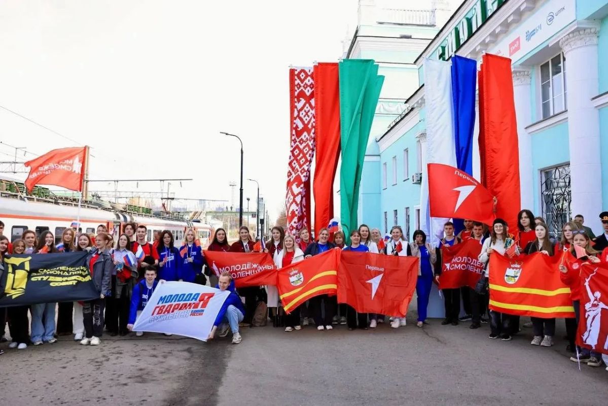 Смоляне поздравляют белорусских соседей с Днем независимости республики Смоляне поздравляют белорусских соседей с Днем независимости республики