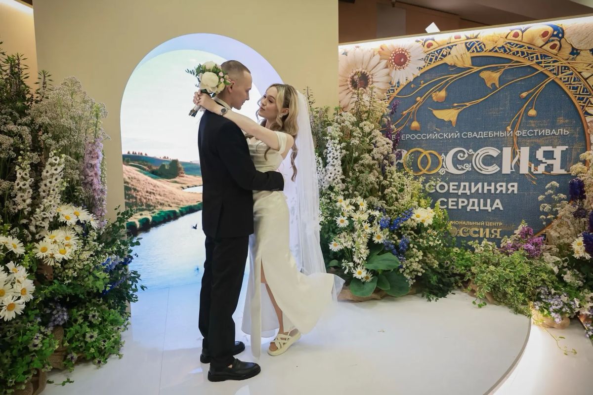 Василий Анохин: День семьи, любви и верности – праздник, объединяющий поколения Василий Анохин: День семьи, любви и верности – праздник, объединяющий поколения