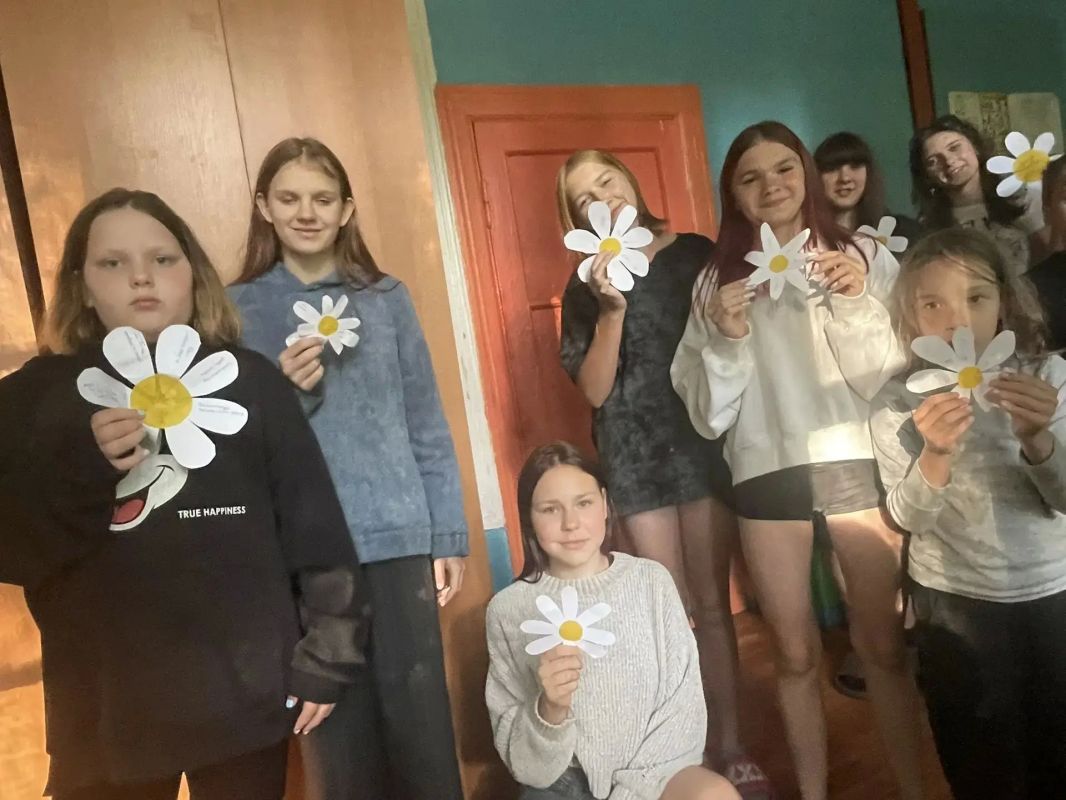 В детских лагерях Смоленской области прошли мероприятия, посвященные Дню семьи, любви и верности В детских лагерях Смоленской области прошли мероприятия, посвященные Дню семьи, любви и верности