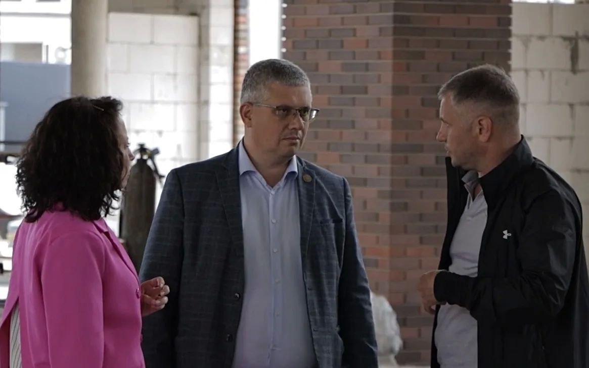 Александр Новиков: Продолжаем ремонт здания крытого Заднепровского рынка Александр Новиков: Продолжаем ремонт здания крытого Заднепровского рынка