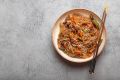 Вкусные варианты фунчозы: пять легких рецептов
