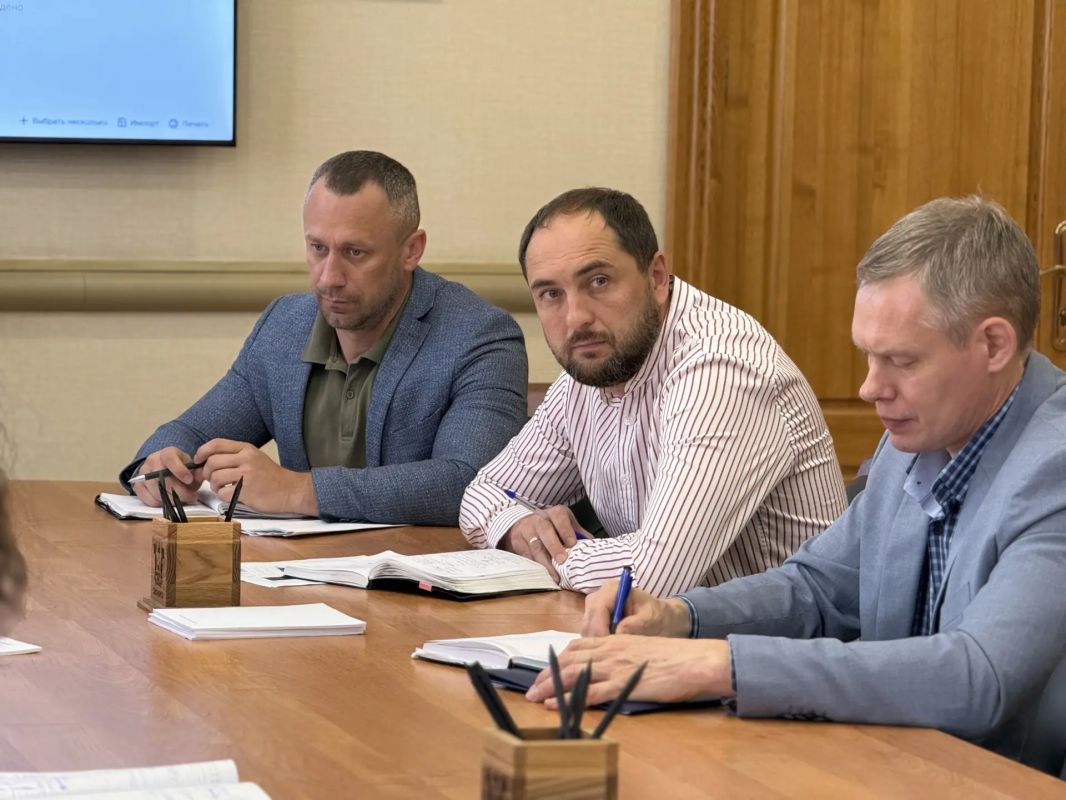 Александр Новиков: Еженедельно проводим совещания с начальниками территориальных управлений Александр Новиков: Еженедельно проводим совещания с начальниками территориальных управлений