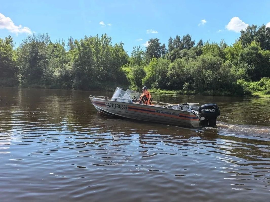 В Смоленске нашли тело пропавшего на Днепре подростка В Смоленске нашли тело пропавшего на Днепре подростка