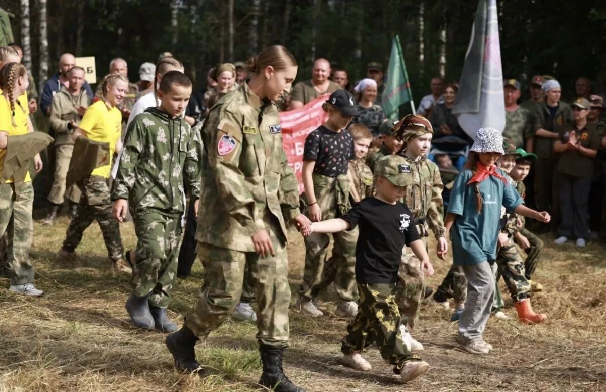 Без малого 500 поисковиков из 12 регионов России объединила 28-я Международная учебно-тренировочная "Вахта Памяти" в Ельнинском муниципальном округе Без малого 500 поисковиков из 12 регионов России объединила 28-я Международная учебно-тренировочная "Вахта Памяти" в Ельнинском муниципальном округе