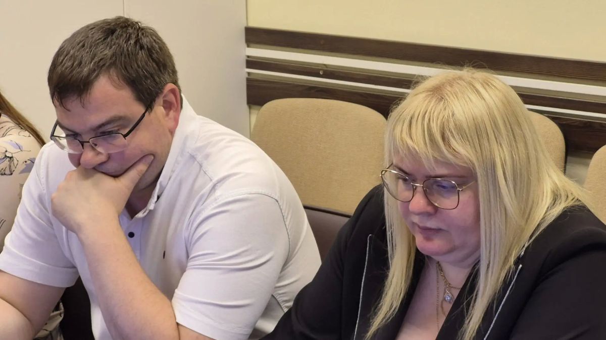 Состоялось 185-е заседание избирательной комиссии Смоленской области, на котором: Состоялось 185-е заседание избирательной комиссии Смоленской области, на котором: